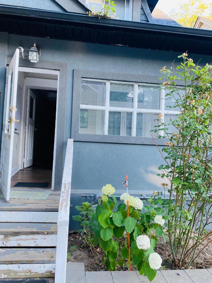 Lovely III 3 Bedrooms Apartment Space Share East York A Room Toronto Buitenkant foto