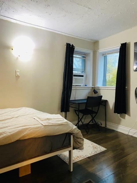 Lovely III 3 Bedrooms Apartment Space Share East York A Room Toronto Buitenkant foto