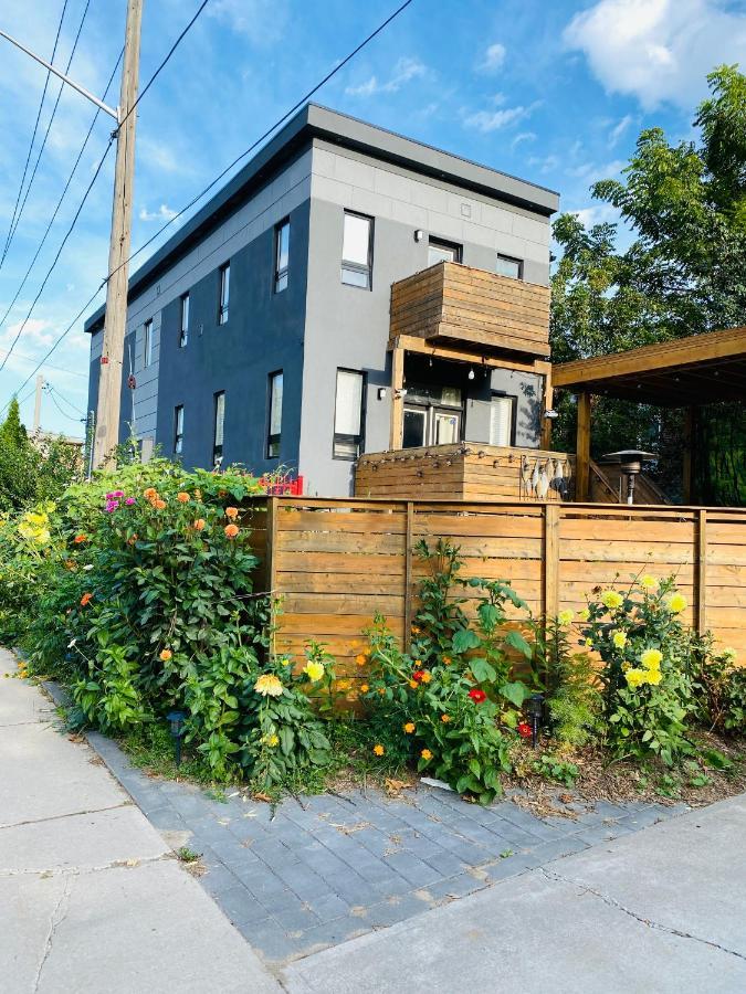 Lovely III 3 Bedrooms Apartment Space Share East York A Room Toronto Buitenkant foto